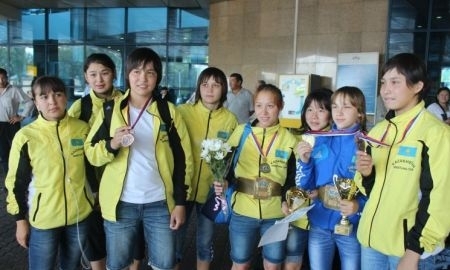 Завершился чемпионат РК по женской борьбе среди молодежи