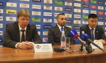 Видео послематчевой пресс-конференции игры плей-офф КХЛ «Автомобилист» — «Барыс» 1:2