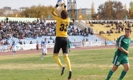 Плотников подписал контракт с «Жетысу»