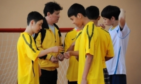 Полицейские Караганды организовали спортивные соревнования для трудных подростков