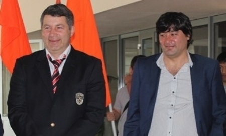 <strong>Кумыков и Асанбаев работают в прежнем режиме</strong>