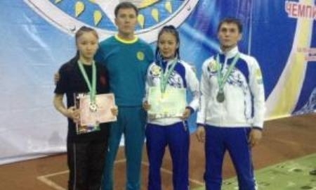 Кызылординские каратисты вернулись домой с медалями чемпионата РК