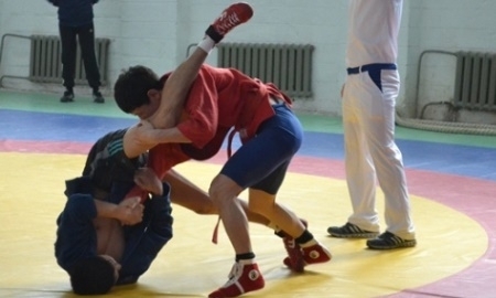 В Актау прошли соревнования по самбо среди сотрудников правоохранительных органов