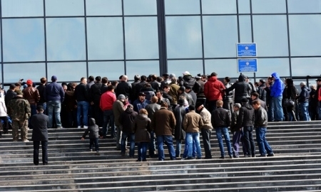 В Караганде выстроилась огромная очередь за билетами на полуфинал Кубка Братины