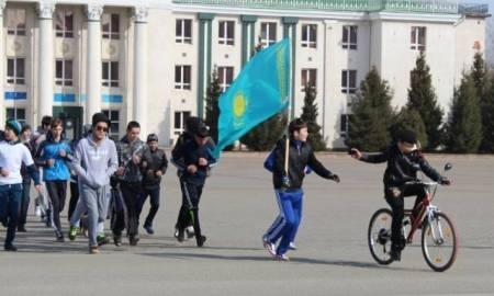 Молодежь Кокшетау организовала забег за здоровьем