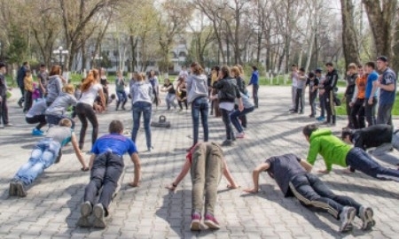 50 молодых шымкентцев приняли участие в фестивале здоровья