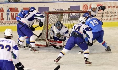 Фоторепортаж с матча юниорского чемпионата Мира Италия — Казахстан 1:5