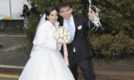 Женился чемпион Азии по греко-римской борьбе Ербол Коныратов