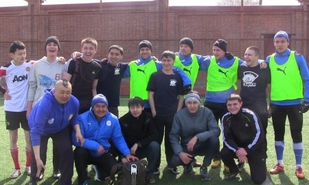 Футболисты и фанаты «Иртыша» встретились на футбольном поле