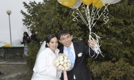 Одним холостяком в сборной Казахстана по греко-римской борьбе стало меньше