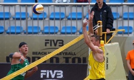 Казахстанцы выступают на стартовавшем в Китае Мировом туре FIVB-2014