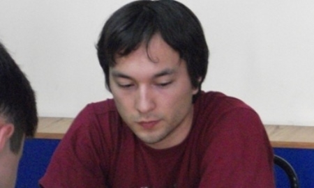 Казахстанский шахматист Кирилл Кудеринов выступает на турнире в Индонезии