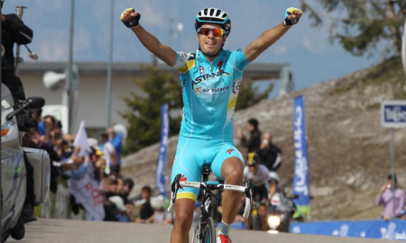 Видеосюжет о победе Микеля Ланды на четвертом этапе «Giro del Trentino»
