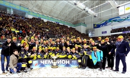 В Караганде состоялся праздничный салют по случаю чемпионства «Сарыарки»