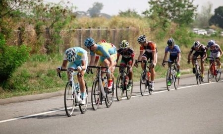 Казахстанские велогонщики выступили на дорогах Филиппин, Хорватии и России