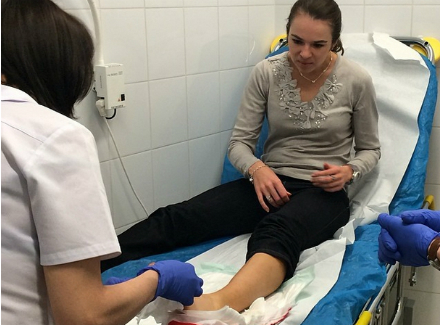 Галина Воскобоева: «Ещё четыре недели придётся провести на костыляx»