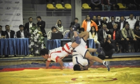 Фоторепортаж с областного турнира «Сарыарка Барысы» по қазақ күресi