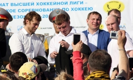 Фоторепортаж с чествования ХК «Сарыарка»