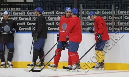 Фоторепортаж с тренировки сборной Казахстана