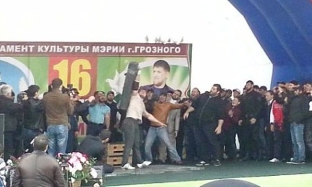 Мировой рекордсмен в поднятии тяжестей примет участие в «M-1 Challenge 48» в Астане