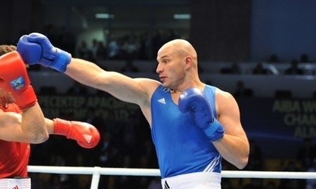 Иван Дычко вышел в полуфинал МТ по боксу в Ташкенте