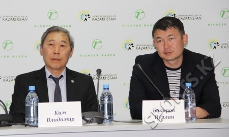 О футбольных полях замолвите слово...