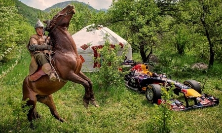 Болид Формулы-1 уже в Казахстане