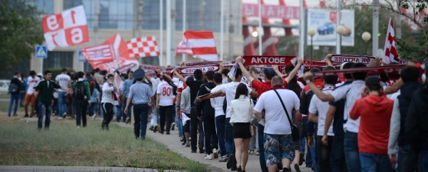 Болельщики «Актобе» провели шествие по городу