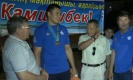 В Кызылорде встретили чемпиона Мира по боксу среди военнослужащих