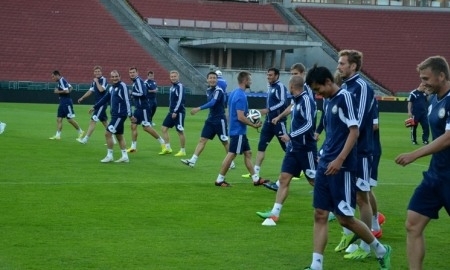 Национальная сборная Казахстана провела тренировку на «Ференц Пушкаше»