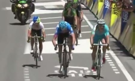 Видео финиша четвертого этапа «Критериум дю Дофине» с участием Андрея Гривко