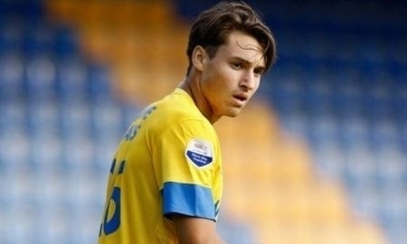 Два игрока покинули «Тараз»