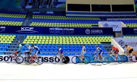 Школьники и студенты разыграли медали летней спартакиады на треке