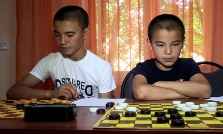 13-летний шымкентский шашист стал чемпионом Казахстана среди мужчин