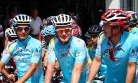 Александр Винокуров провел мастер-класс для юных велогонщиков Алматы