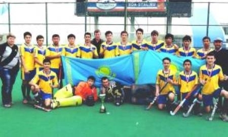 Кызылординские хоккеисты на траве завоевали путевку в Суперлигу России