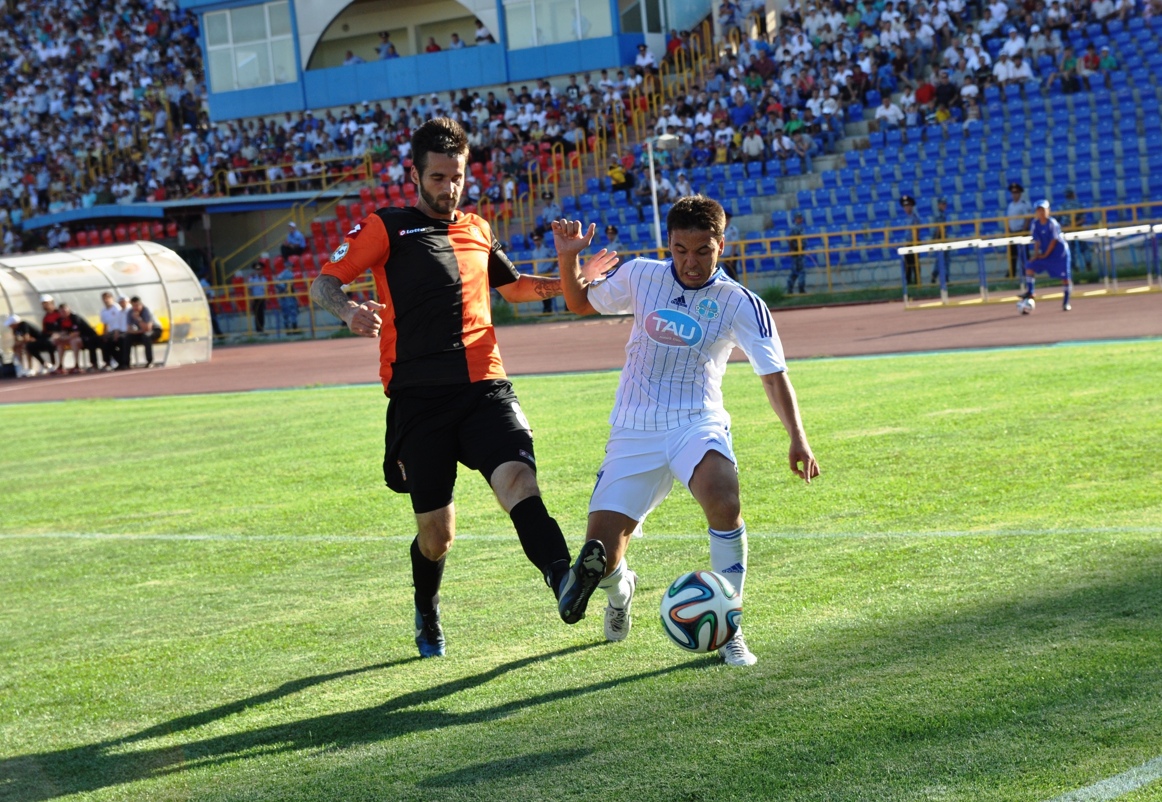 Город рудный улица горняков. Горняк 17. Стадион шахтер караганда 1980 год. Горняк 17. Рудный казахстан ул горняков.