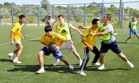 В Актау прошел турнир по национальной игре «Пеший кокпар»