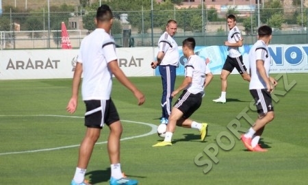 Фоторепортаж с тренировки «Астаны»