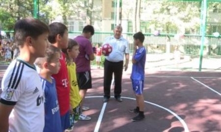 Ко Дню столицы в Шымкенте детям подарили спортивные площадки