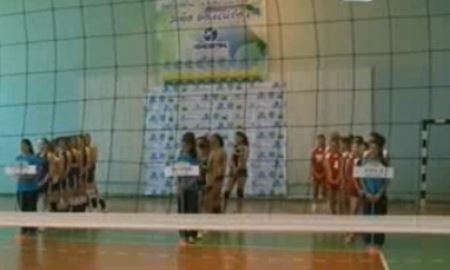 В Уральске проходит международный турнир по волейболу «Евразия-2014»
