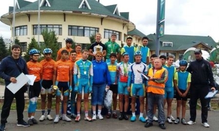 В Астане прошла велогонка «Юный целинник»