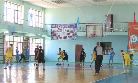 Республиканский турнир по баскетболу проходит в Шымкенте