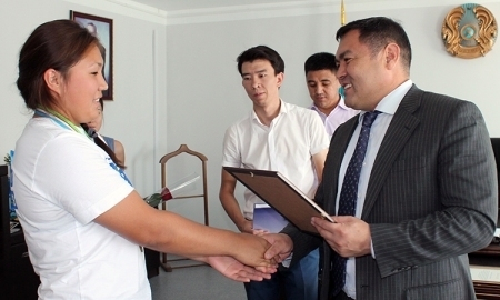 В Таразе чествовали призеров юношеского чемпионата Азии по самбо