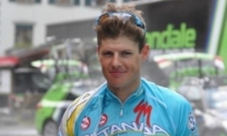 Гонщик «Астаны» Якоб Фульсанг неудачно упал на первом спуске 13 этапа «Тур де Франс»