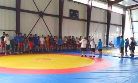 Казахстанские «классики» проводят сборы в Тбилиси