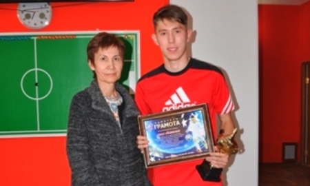 «Актобе» вручил памятный подарок Абату Аймбетову