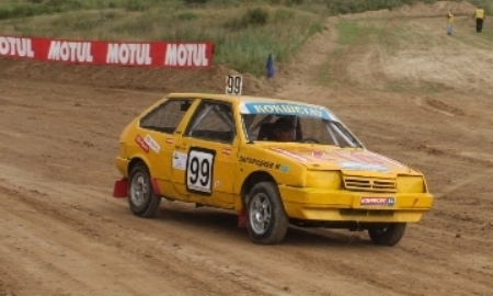 В Петропавловске проходит второй чемпионат РК по автокроссу