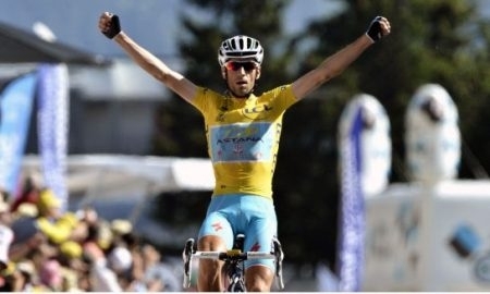 La Gazzetta dello Sport вышла в желтом цвете в честь победы Нибали на «Тур де Франс»