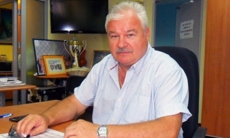 Экс-наставник «Казцинк-Торпедо» Владимир Плющев возглавил женскую команду